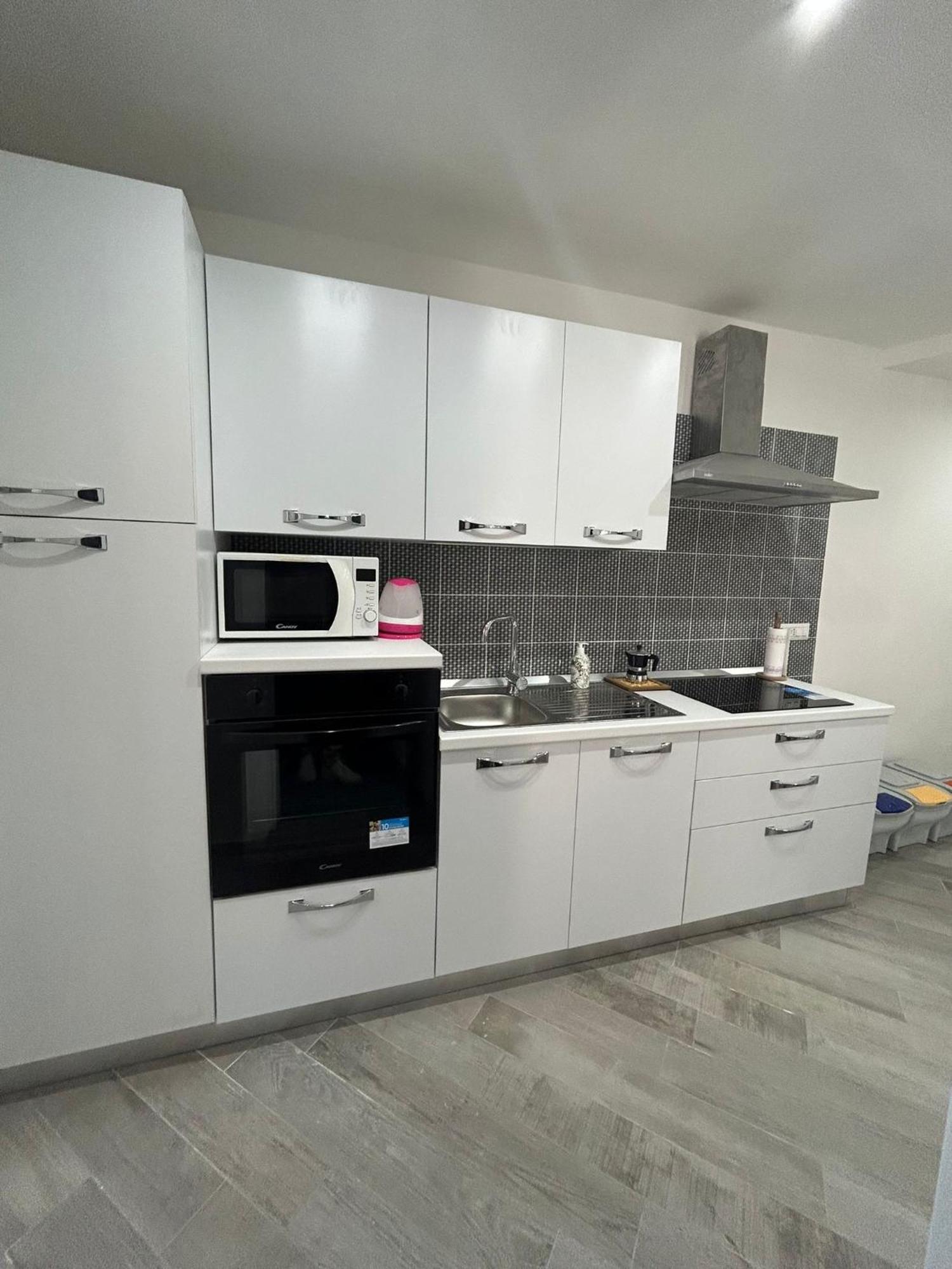 Travelers Cove - Spagnoli Apartment Naples